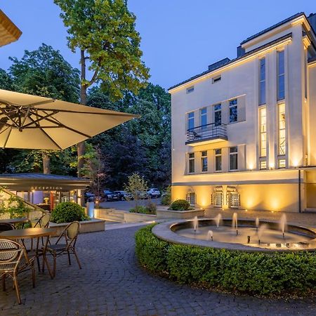 Lion'S Castle Hotel Lviv Kültér fotó