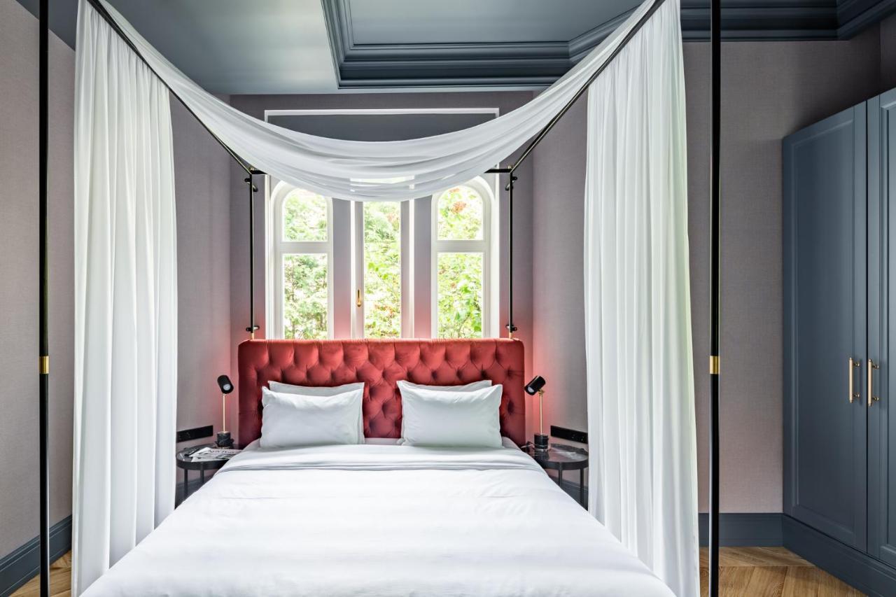 Lion'S Castle Hotel Lviv Kültér fotó