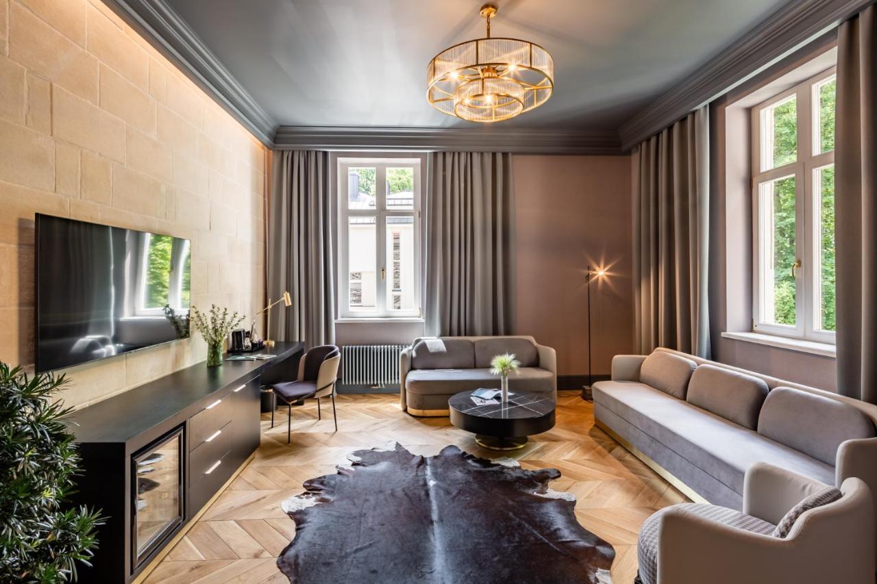 Lion'S Castle Hotel Lviv Kültér fotó