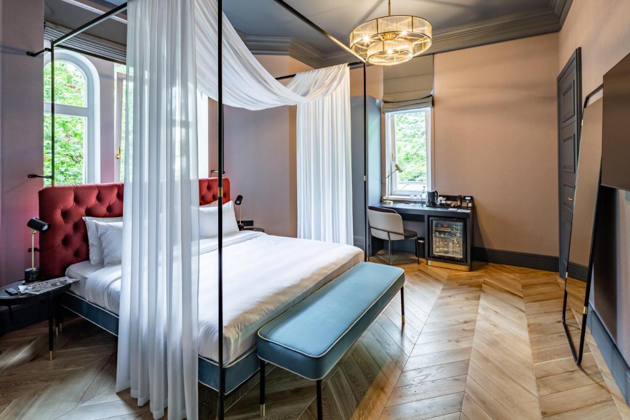 Lion'S Castle Hotel Lviv Kültér fotó