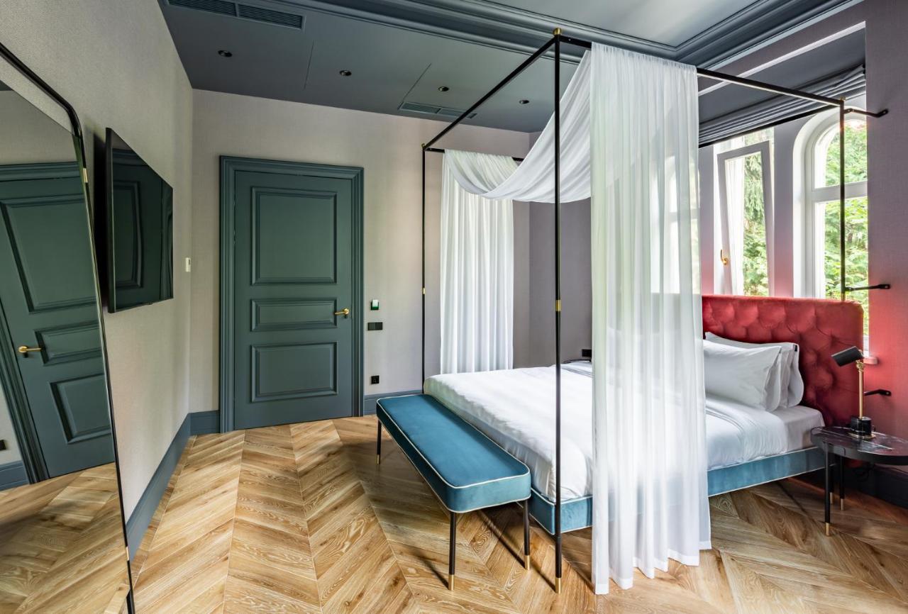Lion'S Castle Hotel Lviv Kültér fotó