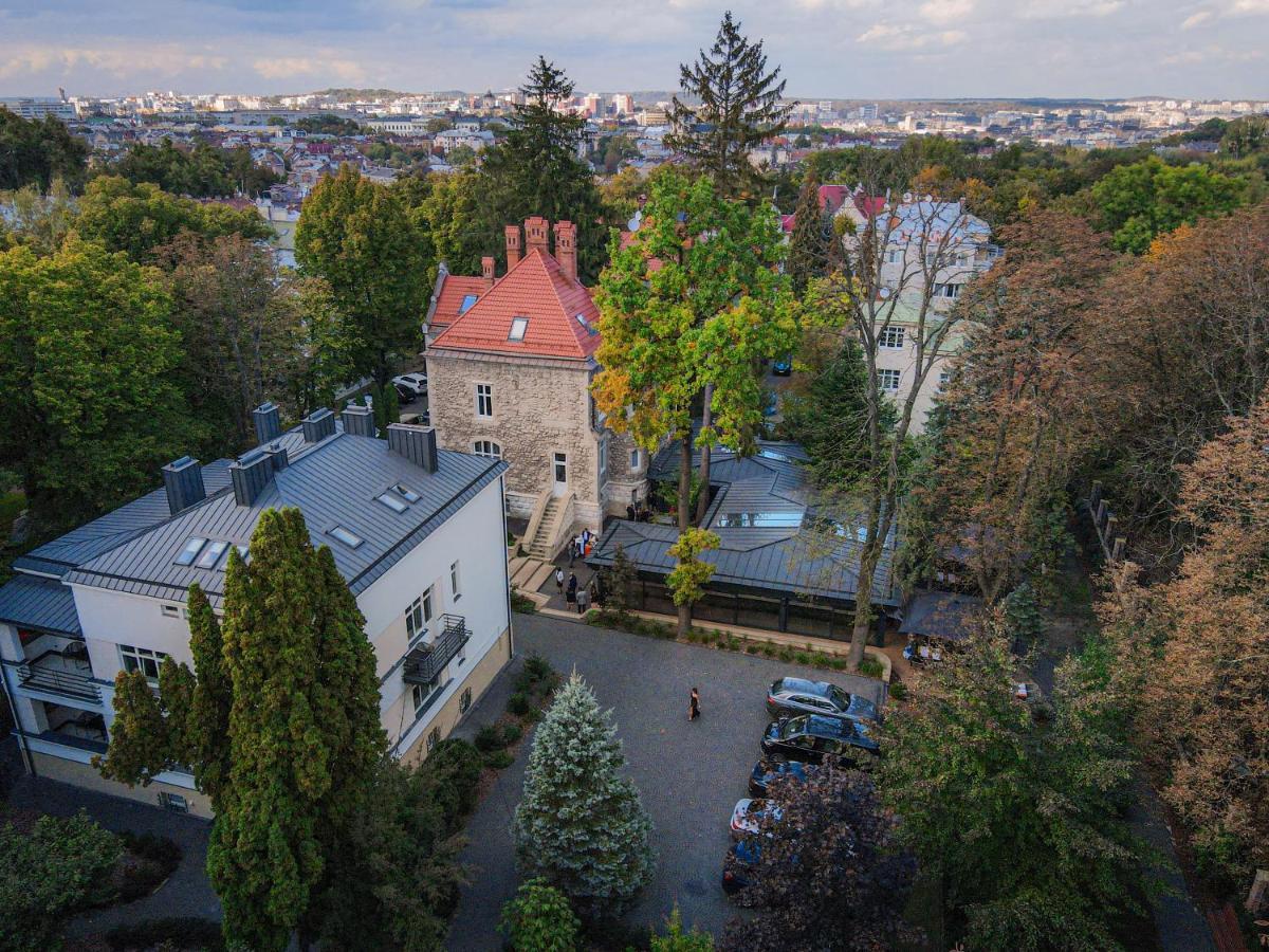 Lion'S Castle Hotel Lviv Kültér fotó