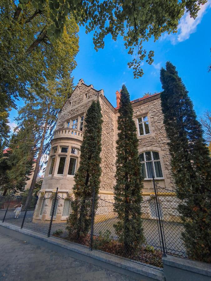 Lion'S Castle Hotel Lviv Kültér fotó